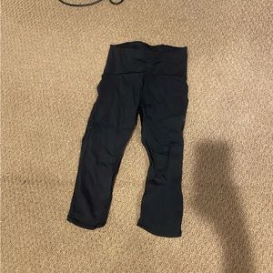 LULULEMON cropped leggings